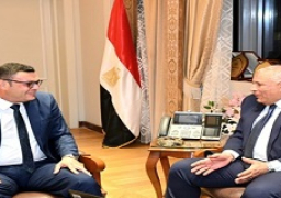 وزير الإسكان ومحافظ الوادي الجديد يتابعان موقف المشروعات المختلفة التي تنفذها وزارة الإسكان بالمحافظة