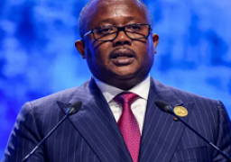 رئيس غينيا بيساو يتراجع عن عدم الترشح لولاية ثانية