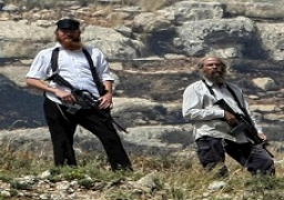 مستوطنون يعتدون على الطلبة والمعلمين في مدرسة عرب الكعابنة الأساسية شمال غرب أريحا