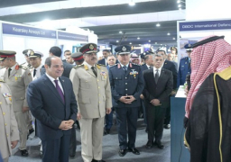 بالصور.. الرئيس السيسي يتفقد أجنحة ومعروضات الشركات المشاركة في فعاليات معرض مصر الدولي للطيران والفضاء