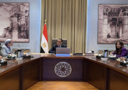 بالصور.. رئيس الوزراء يُتابع مع وزيرة البيئة عددا من ملفات العمل