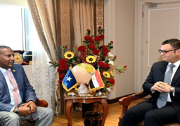 بالصور.. وزير الإسكان يبحث مع نظيره الصومالى تعزيز التعاون المشترك ونقل التجربة العمرانية المصرية