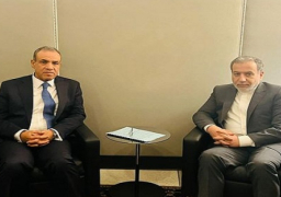 بالصور.. وزير الخارجية والهجرة يلتقى بنظيره الايرانى.