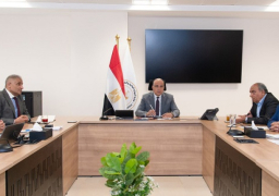 بالصور.. وزير الري يبحث موقف المشروعات الجاري تنفيذها بالتعاون مع شركاء التنمية