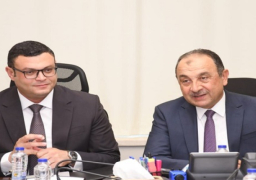بالصور.. وزيرا قطاع الأعمال والإسكان يبحثان مستجدات ملفات التعاون المشترك