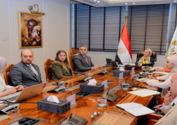 بالصور.. وزيرة البيئة: حريصون على دعم الشباب وبناء جيل قادر على مواجهة التحديات البيئية