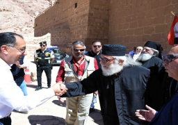 بالصور..رئيس الوزراء يزور دير سانت كاترين
