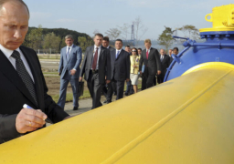 بوتين: إذا رفضت أوكرانيا تمديد عقد “ترانزيت” الغاز الروسي فسنصدره عبر مسارات أخرى