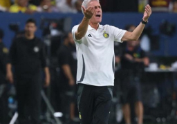 رسمياً.. النصر السعودي يقيل مدربه لويس كاسترو