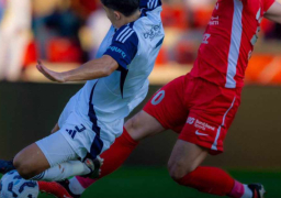 شباب الأهلي يحسم قمة الوحدة بنتيجة 5-4 في الدوري الإماراتي لكرة القدم