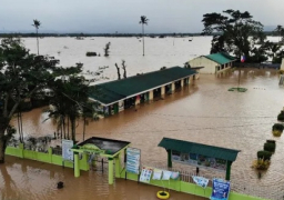 عاصفة مدارية تودي بحياة 13 شخصا على الأقل في الفلبين