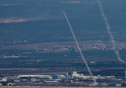 غارة إسرائيلية تقتل 23 سوريا في بلدة يونين اللبنانية