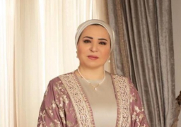 قرينة الرئيس تقدم هاتفيا التعازي للسيدة التي فقدت ابنتيها وحفيدتها في حادث قطار الشرقية