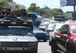 نزوح مئات العائلات اللبنانية من الجنوب والبقاع وسط قصف إسرائيلي مكثف