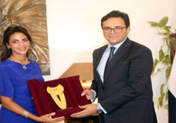 وزير الثقافة يُكرم السوبرانو”فاطمة سعيد” ويحتفي بفوزها بـ”جائزة الثقافة الأوروبية لعام 2024″