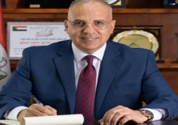 وزير الري يؤكد أهمية تعظيم الاستفادة من إمكانيات الشركة القابضة للري والصرف