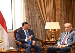 وزير الرياضة يتابع آخر تطورات المعمل المصرى لمكافحة المنشطات