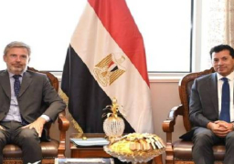 وزير الشباب يستقبل السفير الإيطالي بالقاهرة لتعزيز أطر التعاون المشترك