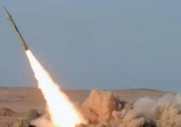 “الحوثيون” يعلنون استهداف قاعدة عسكرية إسرائيلية بصاروخ باليستي فرط صوتي