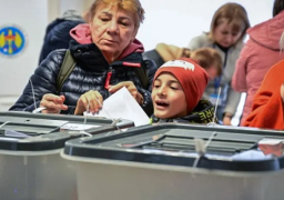 انتخابات رئاسية في مولدوفا واستفتاء للانضمام إلى الاتحاد الأوروبي