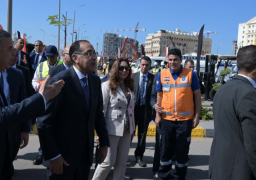 بالصور.. في بداية جولته بالإسكندرية.. رئيس الوزراء يشهد اصطفاف مُعدات المحافظة لمُجابهة الأزمات والكوارث