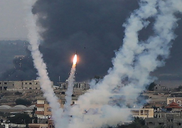 غارات إسرائيلية تستهدف منطقتين في غزة