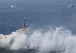 غرق سفينة تابعة للبحرية النيوزيلندية قبالة سواحل جزيرة ساموا وإنقاذ 75 راكبا