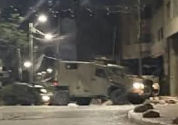 قوات الاحتلال تداهم منازل الفلسطينيين في دير أبو مشعل