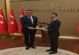 وزير الإسكان يبحث مع محافظ كوجالى التركية سبل وفرص التعاون فى قطاع المرافق في مصر