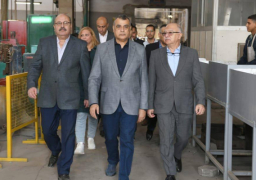 بالصور.. وزير الإنتاج الحربي يتفقد شركتي “حلوان للآلات والمعدات” و “حلوان للصناعات الهندسية”
