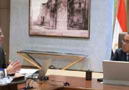 بالصور..رئيس الوزراء يتابع مع وزير المالية عددا من ملفات عمل الوزارة