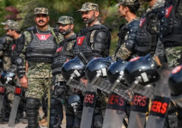 تشديد الأمن في إسلام آباد قبل احتجاجات حاشدة لأنصار عمران خان