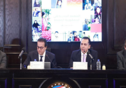 خالد عبد الغفار يستعرض جهود الدولة المصرية في دعم القطاع الصحي علي مدار عشر سنوات