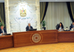 رئيس الوزراء يترأس الاجتماع الأول لجنة الدين الخارجي وتنظيم الاقتراض