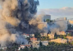 قصف فوسفوري إسرائيلي على جنوب لبنان .. وحزب الله يستهدف قاعدتين إسرائيليتين وتجمعات لقوات الاحتلال