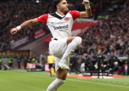 مرموش ينافس هالاند على خلافة ليفاندوفسكي في برشلونة