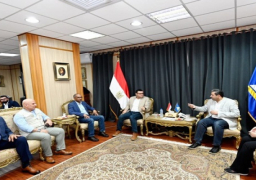 وزير الإسكان ومحافظ دمياط يتابعان موقف خدمات مياه الشرب والصرف الصحى والمشروعات الجارية بالمحافظة