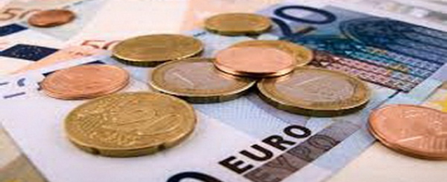 ارتفاع نسبى لسعر اليورو امام الدولار