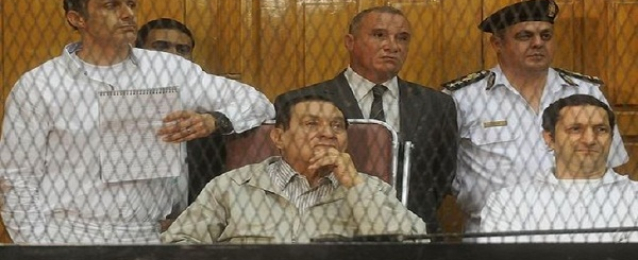 استئناف محاكمة مبارك ونجليه اليوم فى قضية “قتل المتظاهرين”