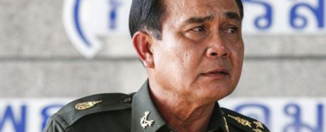الجيش التايلندي يتعهد بإصلاحات.. وغموض حول مكان احتجاز رئيسة الوزراء.. والقمصان الحمر تهدد بالتصعيد