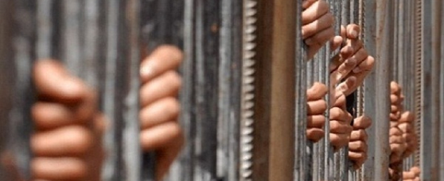 حبس مورد الشماريخ النارية لعناصر الاخوان الارهابية بالسويس