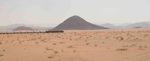 العثور على 4 من المفقودين بصحراء كوم امبو بأسوان