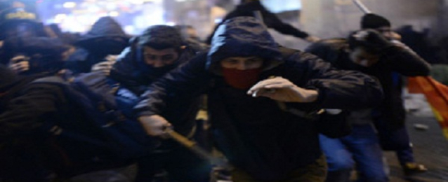 وفاة شخص ثان جرح في مواجهات بين المتظاهرين والشرطة باسطنبول