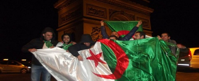 توقيف 74 جزائريا بفرنسا لوقوع حوادث أثناء الاحتفال بتأهل الخضر لدور ال16 بالمونديال