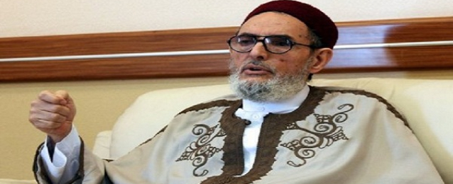 مفتي ليبيا ينفي إصدار فتوى تبيح قتل رجال الجيش والشرطة