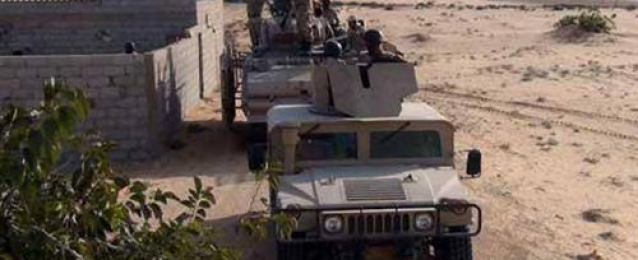 مقتل وإصابة 8 والقبض على 17 إرهابى فى حملة عسكرية بشمال سيناء