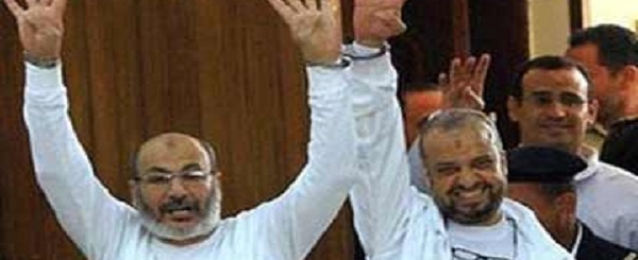 تأجيل محاكمة البلتاجي وحجازي بتعذيب ضابط رابعة لـ12 يوليو