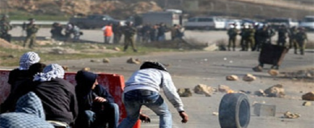 مواجهات عنيفة بين الشباب وقوات الاحتلال عقب صلاة العيد بالضفة الغربية