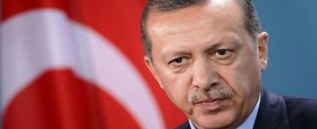 اعتقال عشرات من ضباط الشرطة التركية بسبب واقعة التنصت