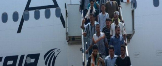 وصول رحلة جوية جديدة من تونس وعلى متنها 260 مصريا